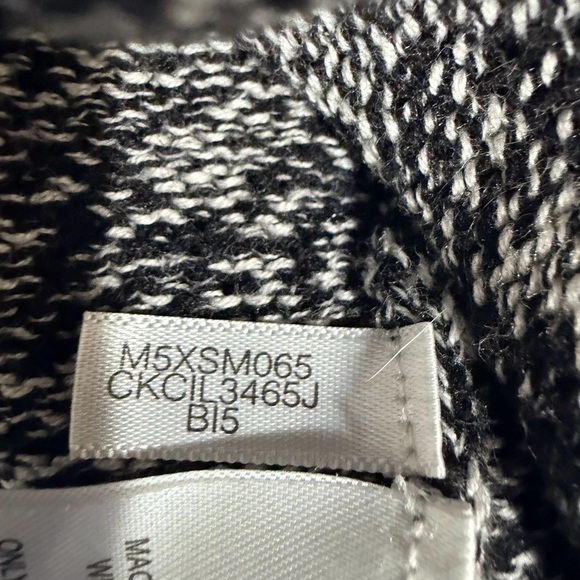 Women's Calvin Klein Black Sweater size Medium - Picture 6 of 8